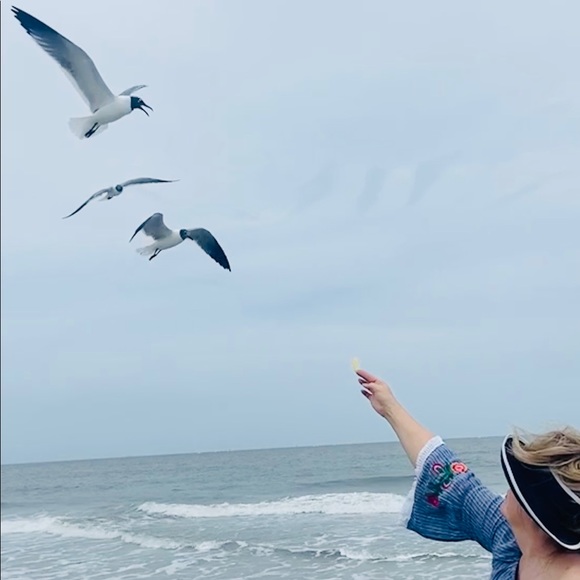 Kelly 🌷TOP RATE SELLER - Picture 9 of 13